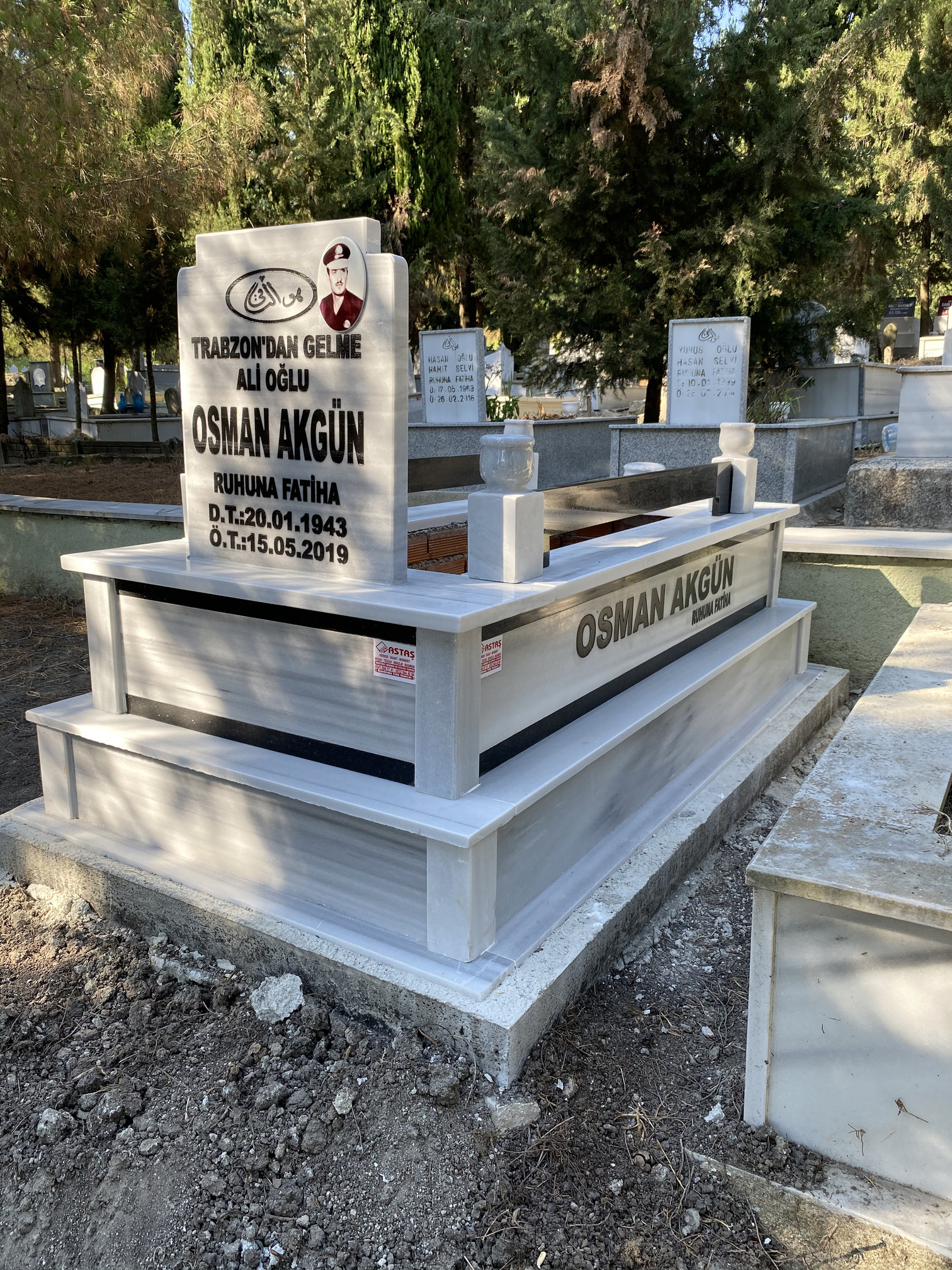 Tek Kişilik İki Katlı Mezar