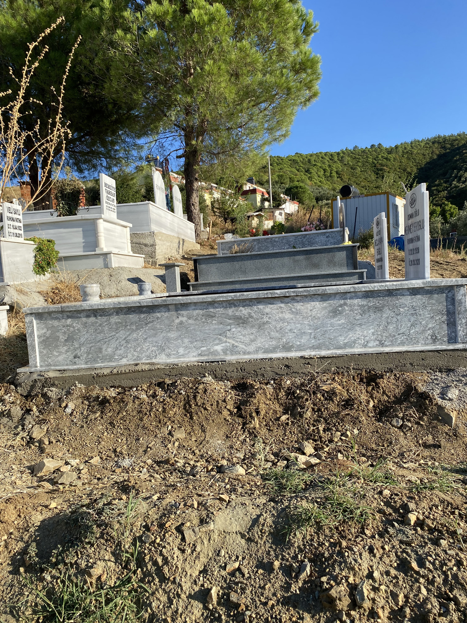 Uludağ Siyahı Mezar